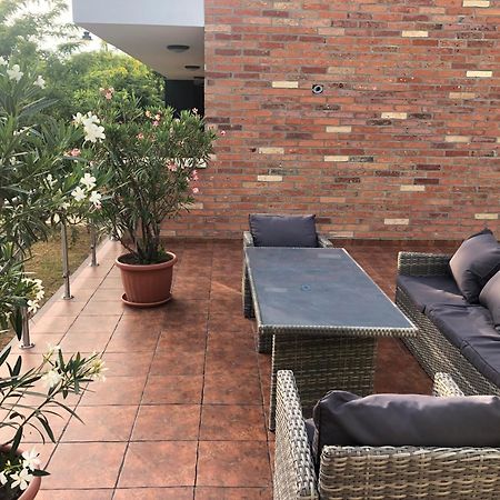 Castellum Apartmanhaz ยูลา ภายนอก รูปภาพ