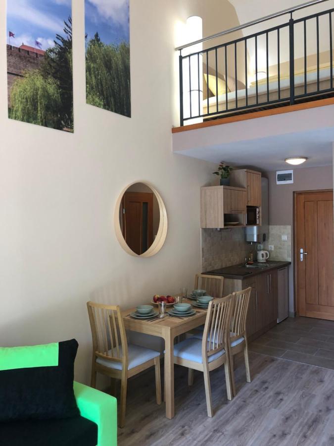 Castellum Apartmanhaz ยูลา ภายนอก รูปภาพ