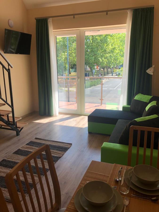Castellum Apartmanhaz ยูลา ภายนอก รูปภาพ